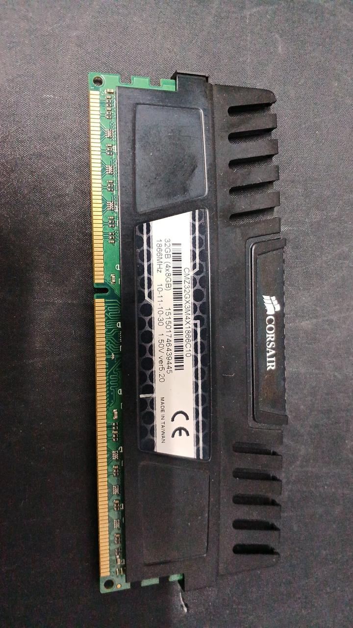 CORSAIR DDR3 Memory 32GB (8*4) CMZ32GX3M4X1866C10