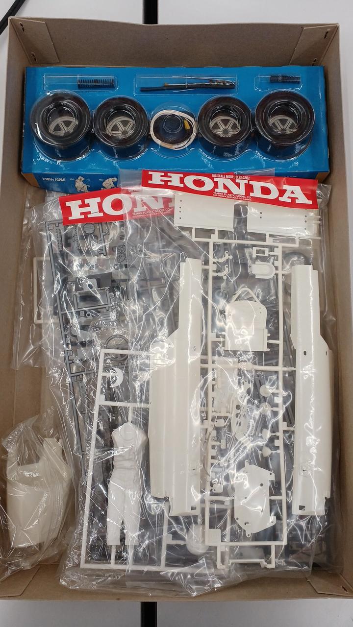 TAMIYA RA273 HONDA