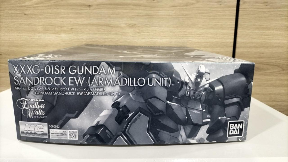 BANDAI New Mobile Report Gundam W ENDLESS WALTZ 1/100 MG XXXG-01SR Gundam Sandrock E