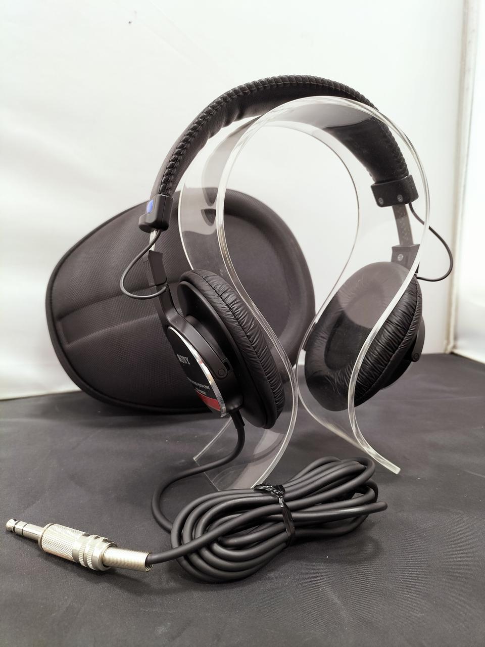 SONY Closed-back studio monitor headphones MDR-CD900ST