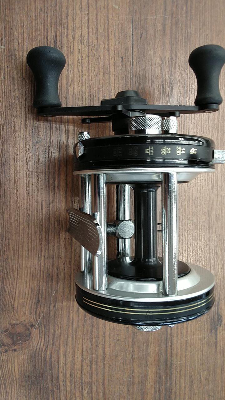 Abu Garcia Ambassadeur 6001C 本体 ABU GARCIA Baitcasting Reel AMBASSADEUR 6001C | BanzaiHobby