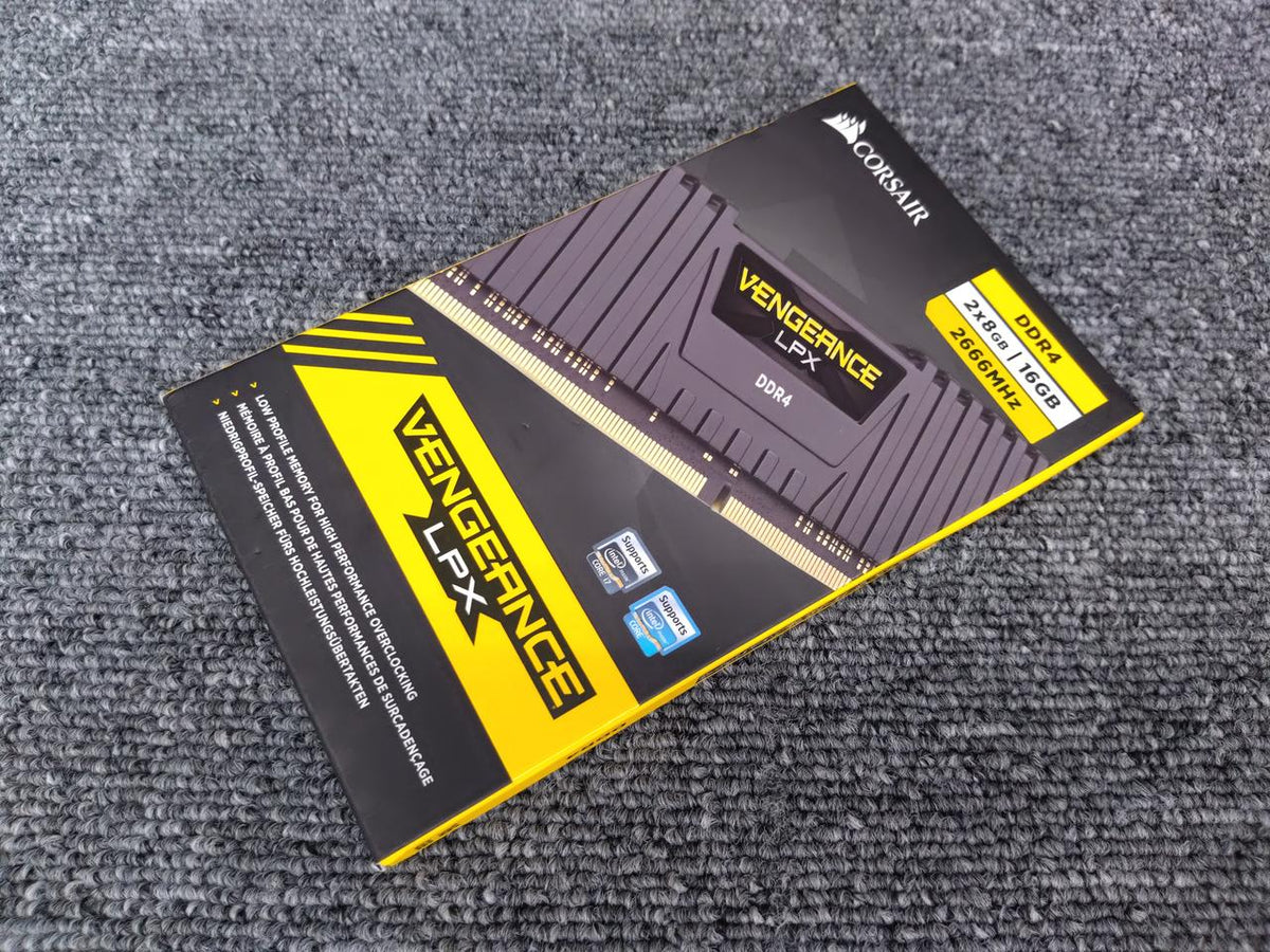 CORSAIR PC Memory CMK16GX4M2A2666C16