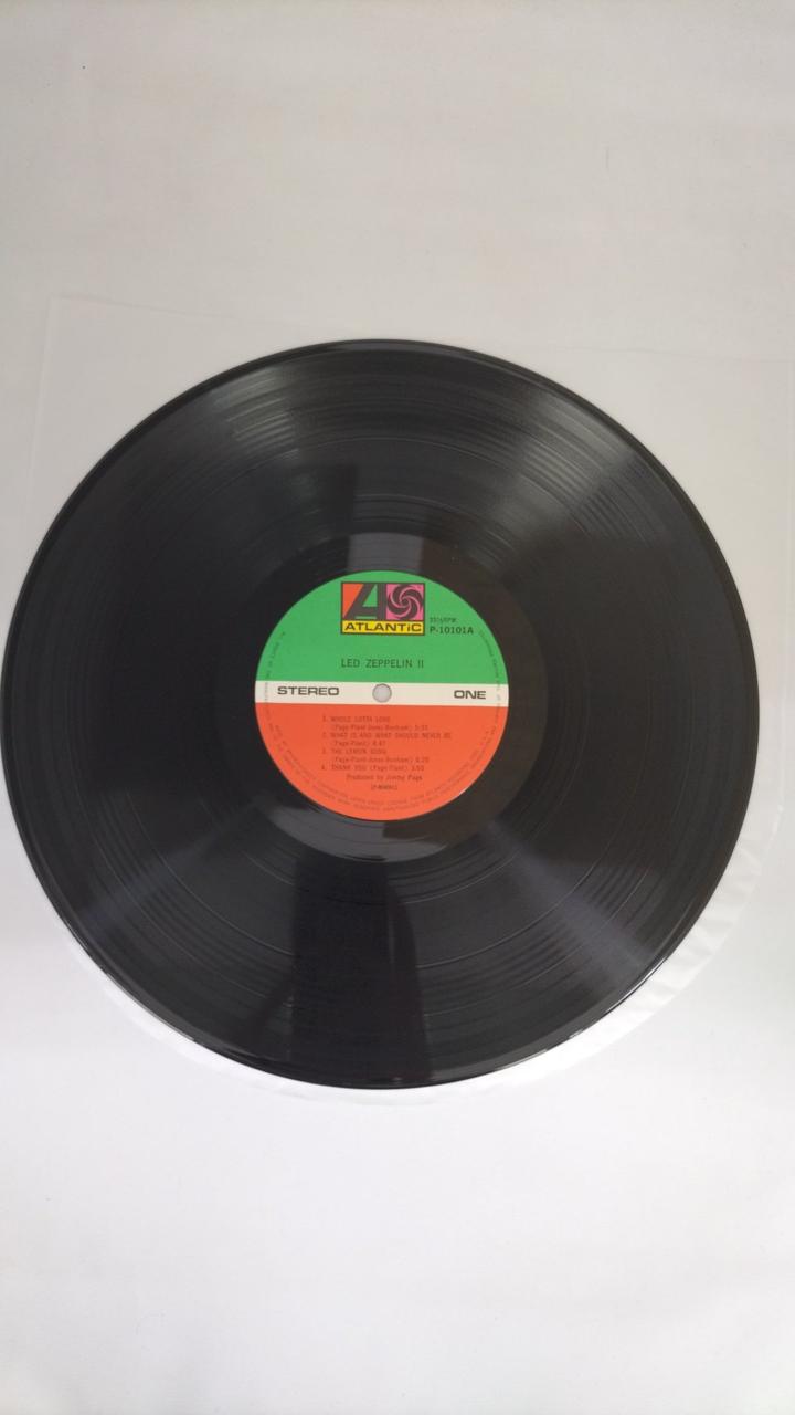 Atlantic LP record LEDZEPPLIN2/LEDZEPPLIN