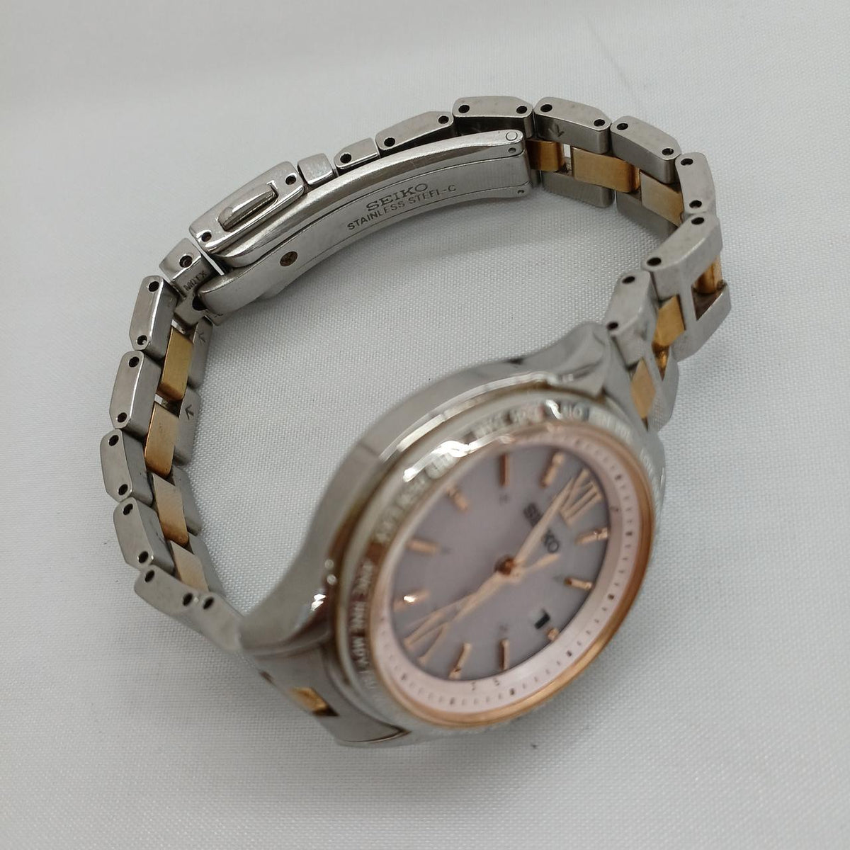 SEIKO Solar Radio-Controlled Wristwatch 1B25-0AH0