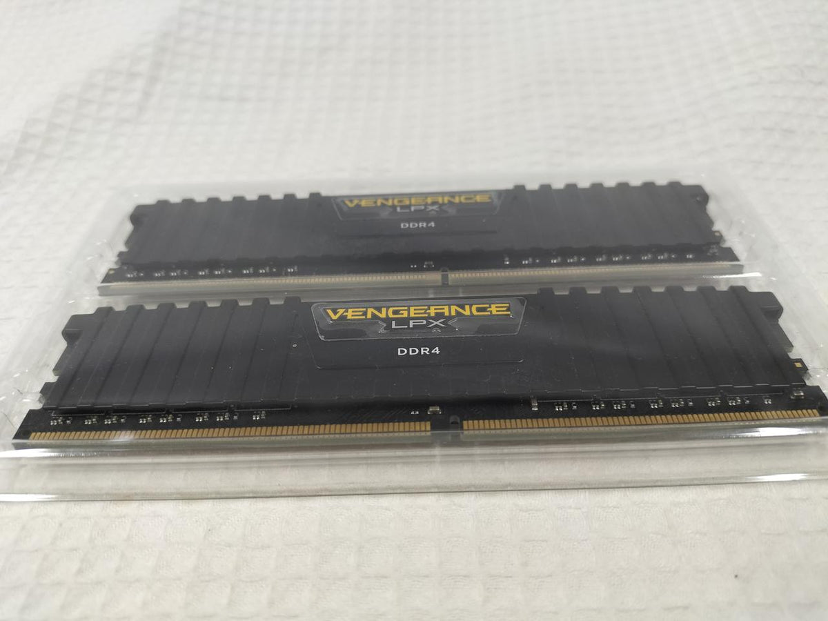 VENGEANCE DDR4 8GBX2 CMK16GX4M2A2666C16