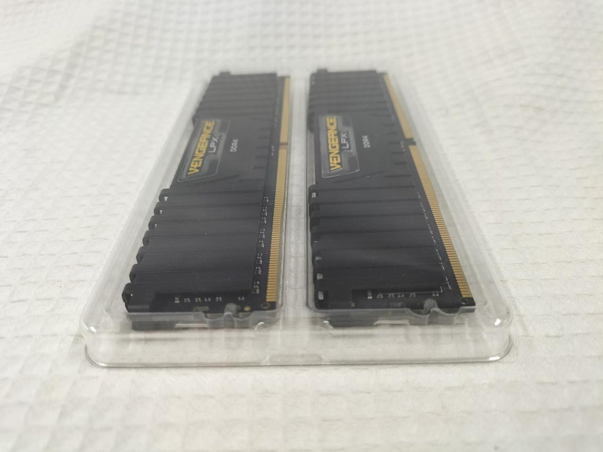 VENGEANCE DDR4 8GBX2 CMK16GX4M2A2666C16