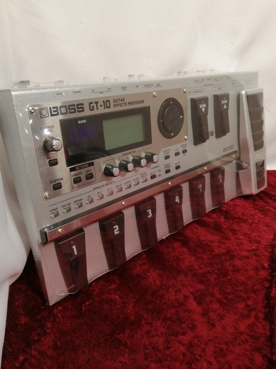 BOSS Multi-Effects GT-10