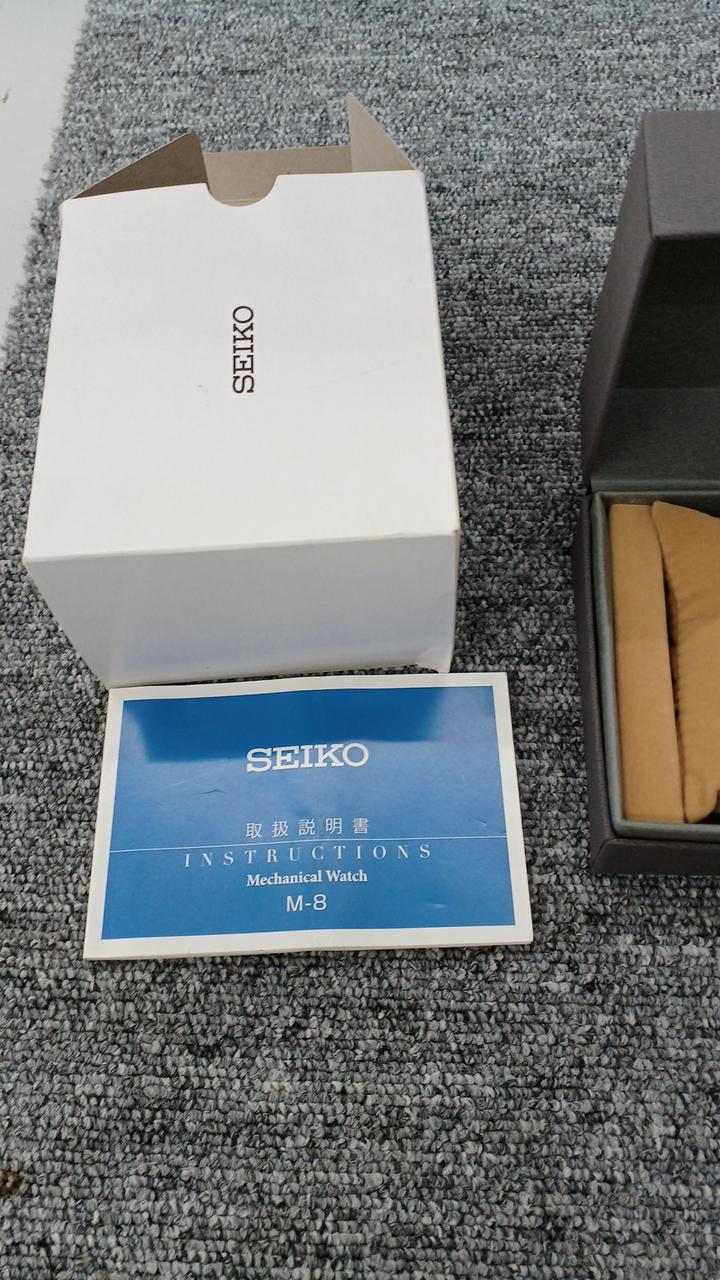 SEIKO Automatic 4R35-01T0