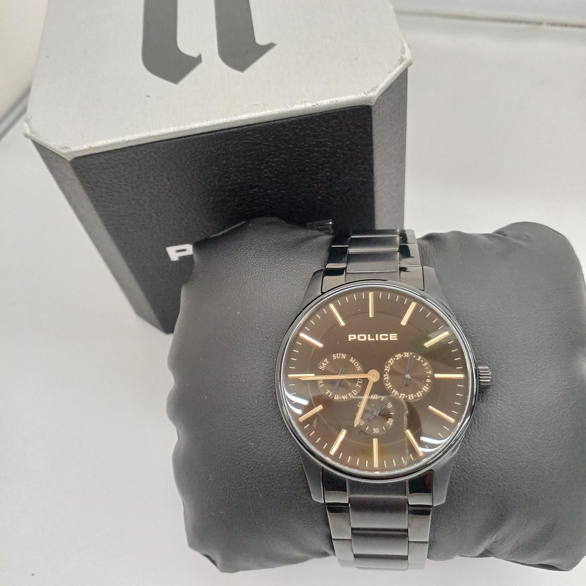 POLICE COURTESY (Quartz Wristwatch) 14701J