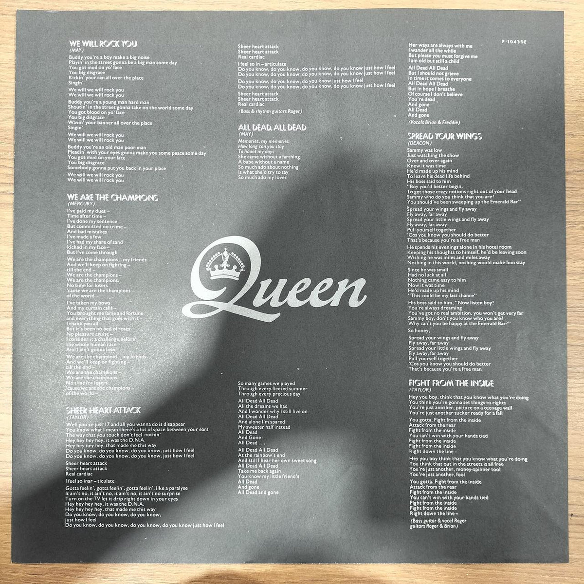 Warner Pioneer LP Record Dedicated to the World / Queen