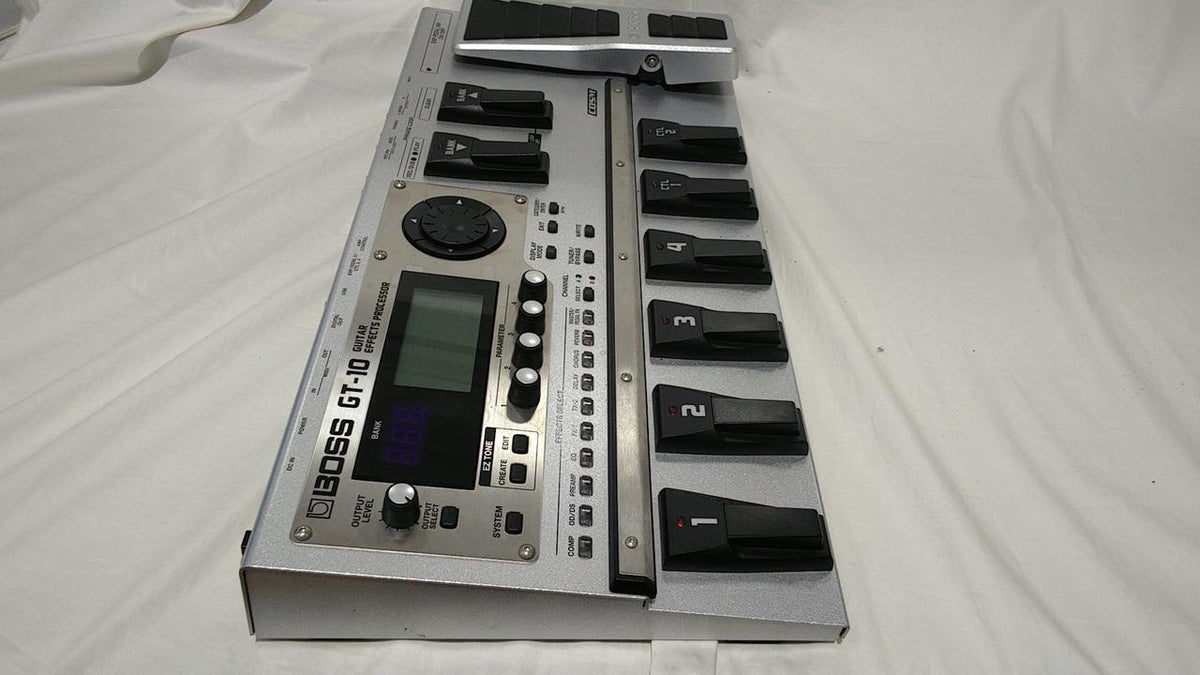 BOSS Multi-Effects GT-10