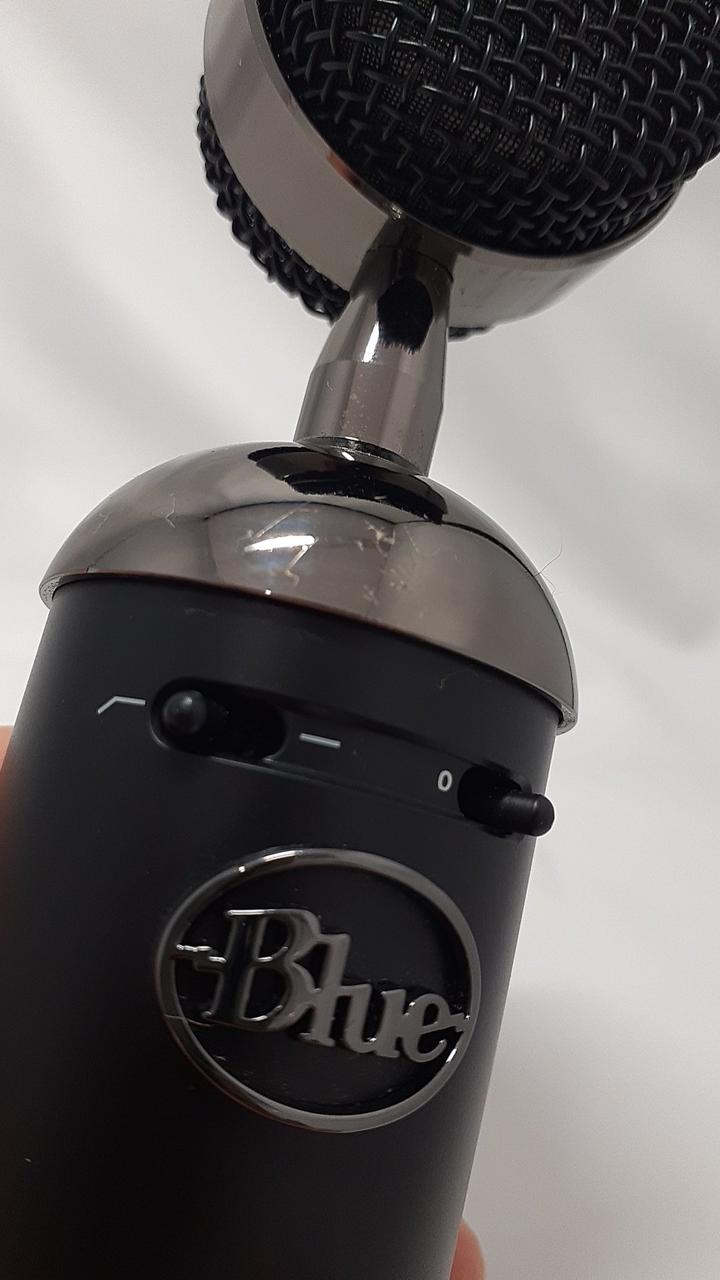 BLUE Condenser Microphone A00111