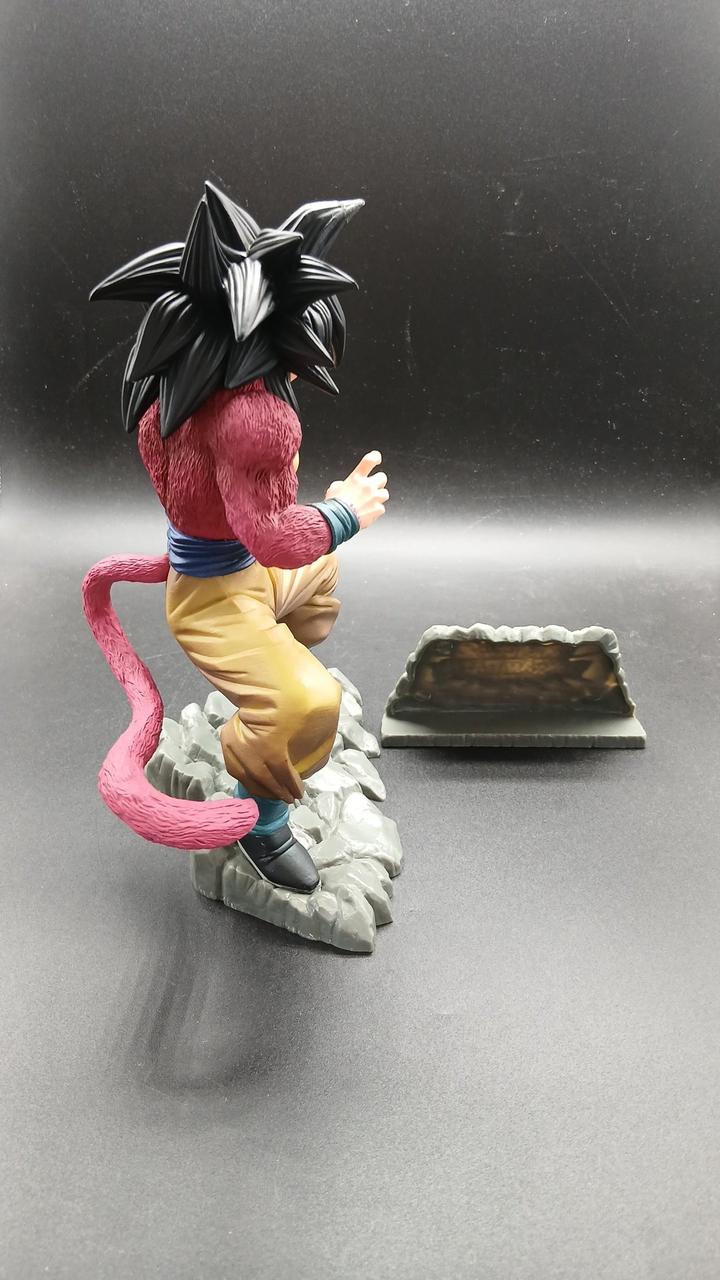 BANDAI 4TH Anniversary Figure - Super Saiyan 4 Son Goku - Ichiban Kuji Dragon Ball ULTIMATE EVOLUTIO