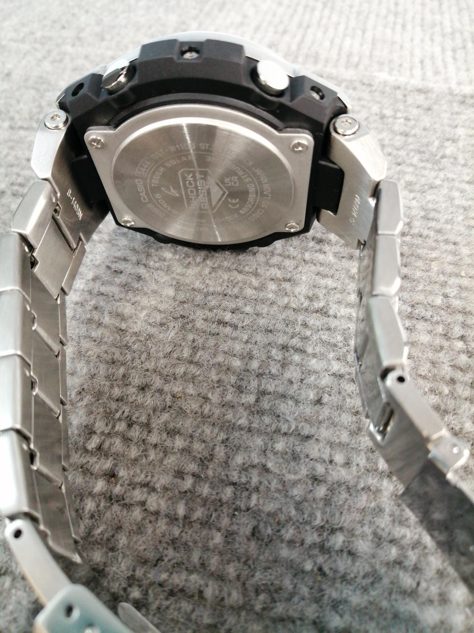 CASIO G-SHOCK GST-W110D