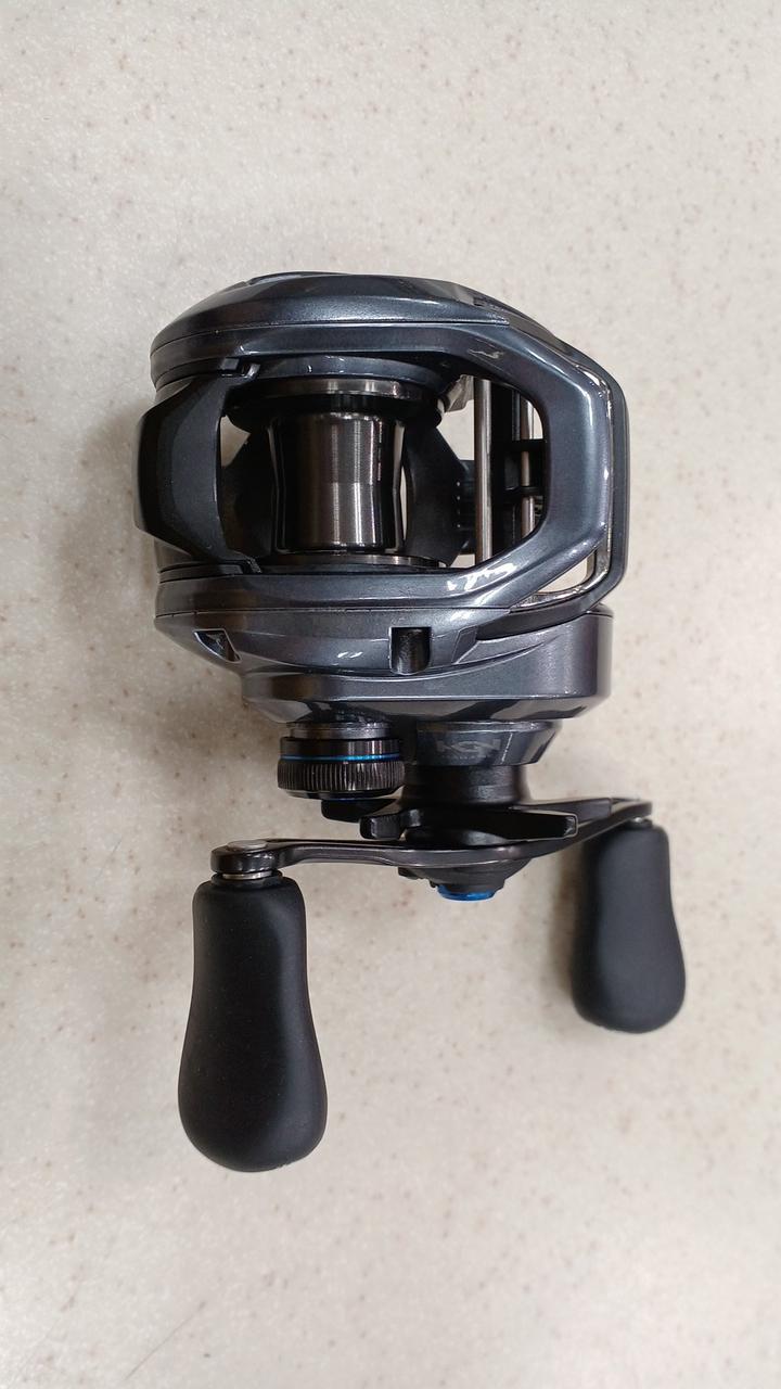SHIMANO Baitcasting Reel 24SLX 70XG 046994