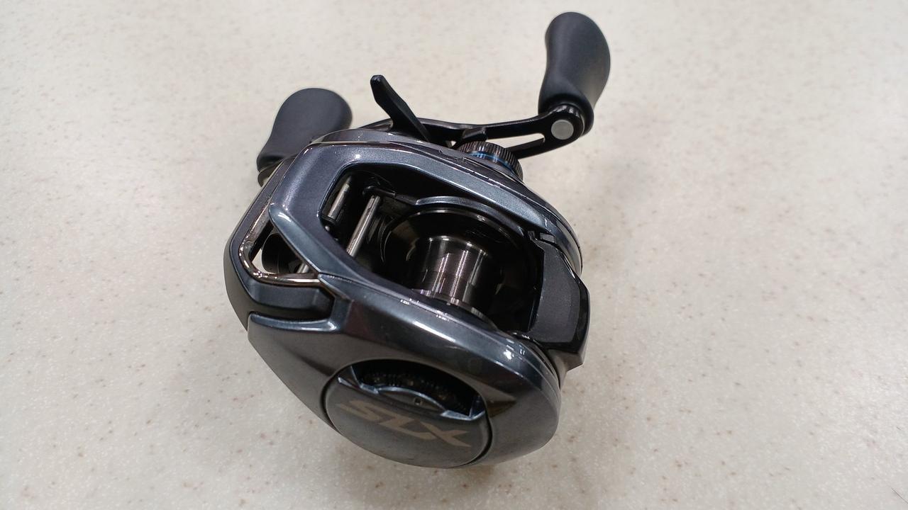 SHIMANO Baitcasting Reel 24SLX 70XG 046994 | BanzaiHobby