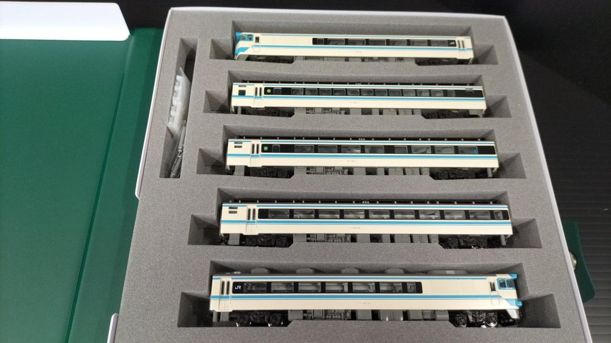 KATO KiHa 181 Series JR Shikoku Color 10-2015 5-Car Set