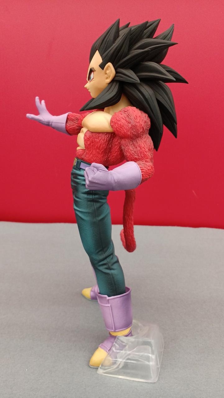 BANDAI Ichiban Kuji Dragon Ball Prize C: Super Saiyan 4 Vegeta