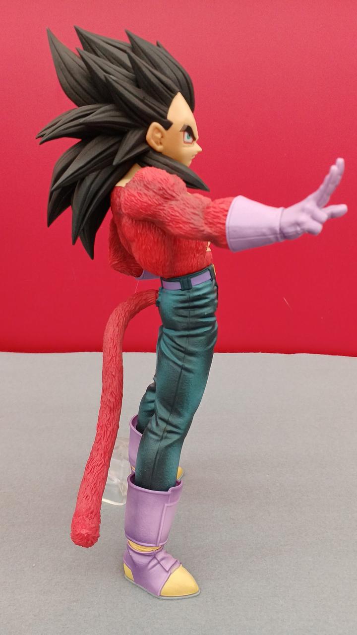 BANDAI Ichiban Kuji Dragon Ball Prize C: Super Saiyan 4 Vegeta