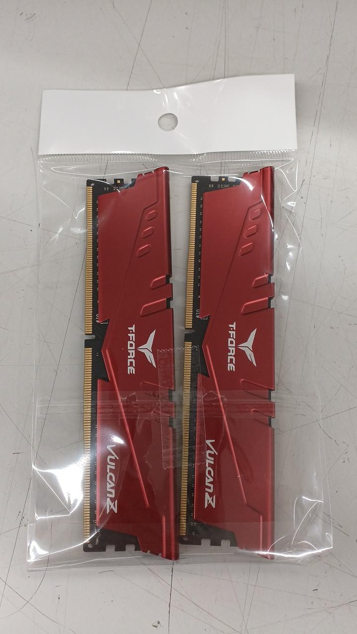 TEAMGROUP Desktop Memory (DDR4) TLZRD48G2666HC18HBK