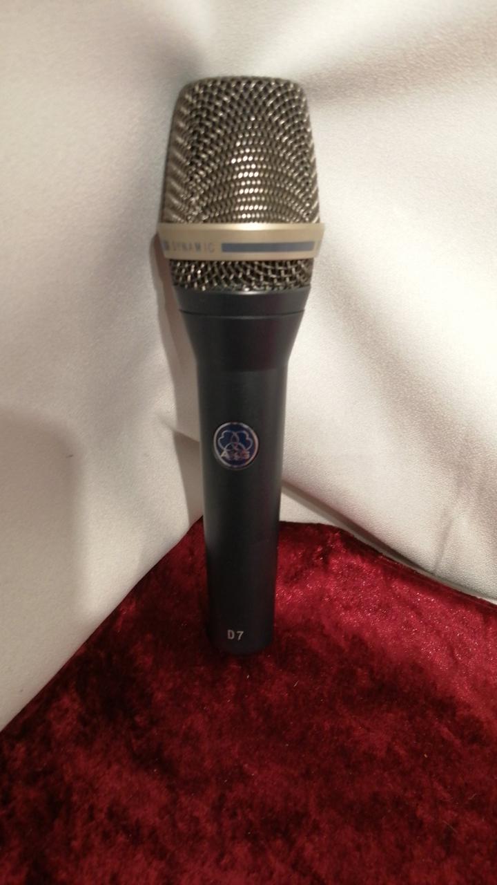 AKG Dynamic Microphone D7