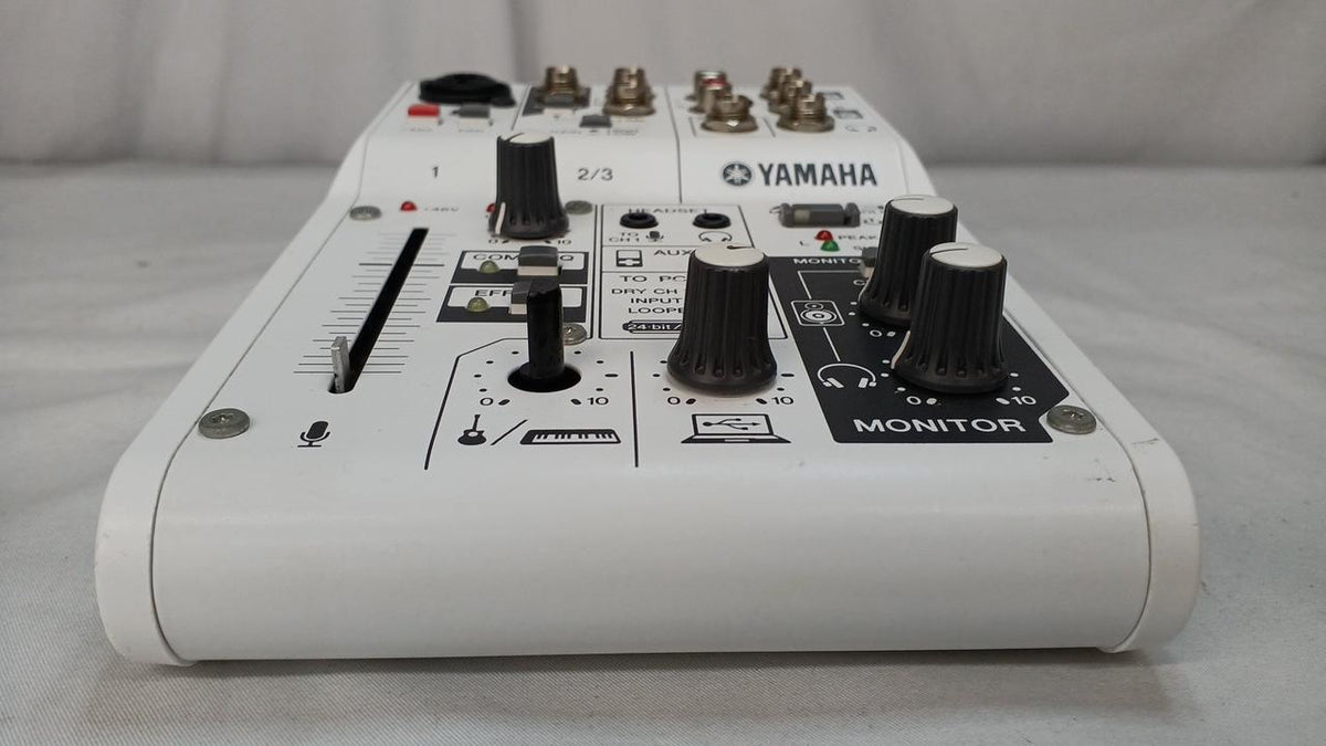 YAMAHA Mixer AG03