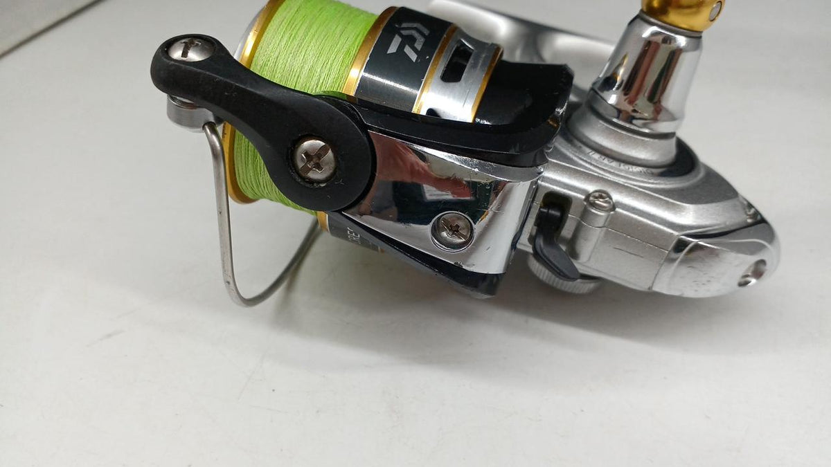 DAIWA Spinning Reel CREST 3000H