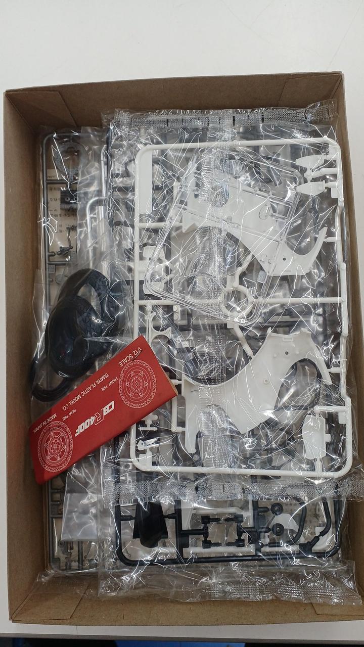 TAMIYA 1/12 Motorcycle Series NO.39 CBR400F Endurance Special Edition - Banzai Thrifting | BanzaiHobby