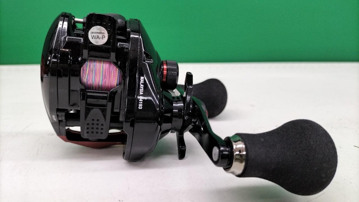 SHIMANO Baitcasting Reel GENPU XT 150 with Box