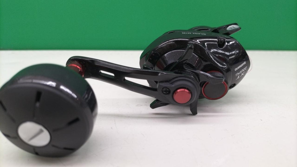 SHIMANO Baitcasting Reel GENPU XT 200PG with Box