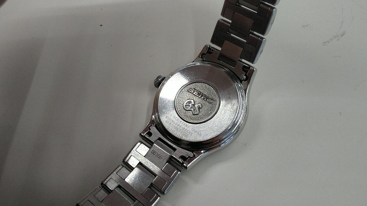 SEIKO Quartz 3F81-0A10