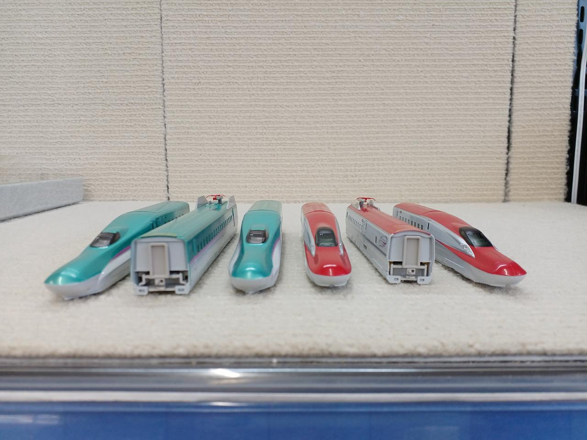 KATO N Gauge E5 Series Shinkansen Hayabusa E6 Series Shinkansen Komachi Double Track Starter Set