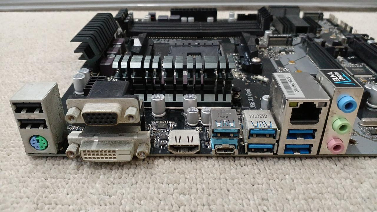 ASROCK Motherboard: B450M PRO4