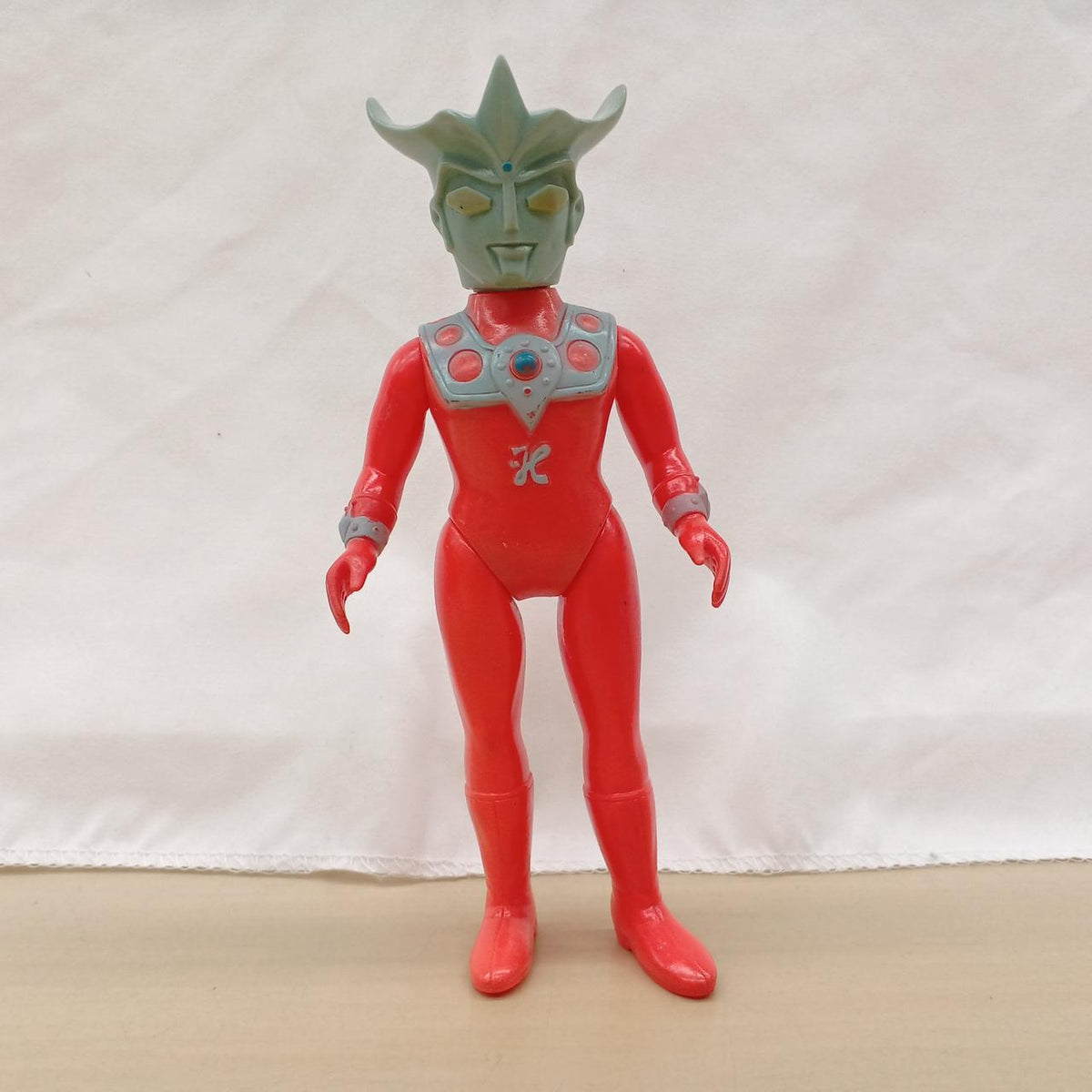 Burmak Special Investigation Sofubi Ultraman Leo