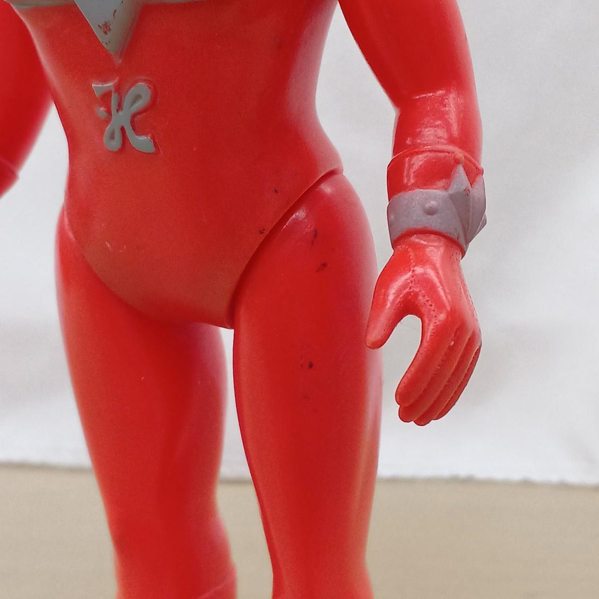 Burmak Special Investigation Sofubi Ultraman Leo