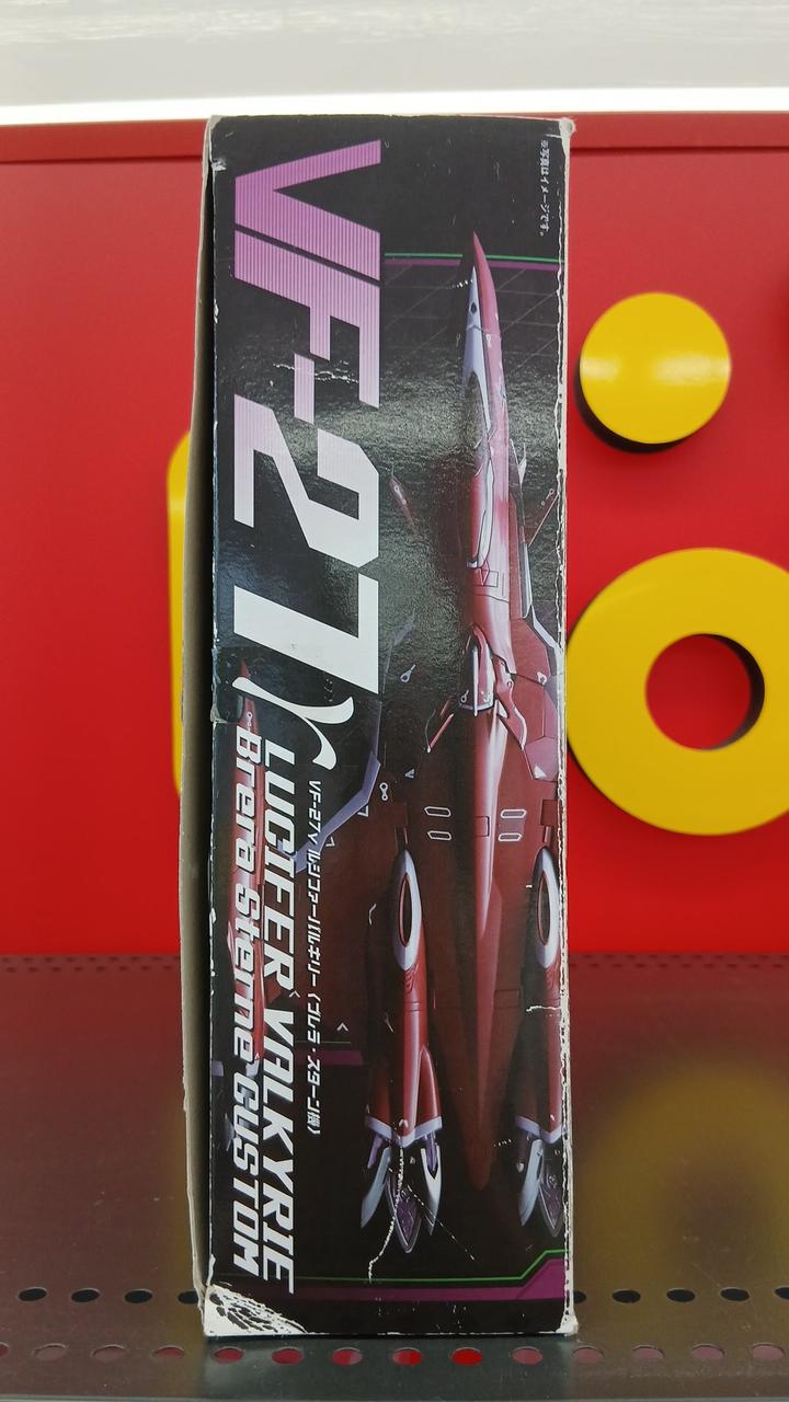 BANDAI DX Chogokin Lucifer Valkyrie〈Brera Stern's Unit〉
