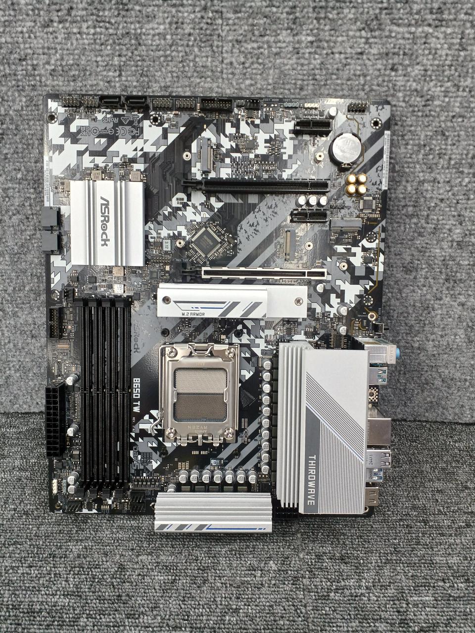 ASROCK Motherboard B650TW - Banzai Thrifting | BanzaiHobby