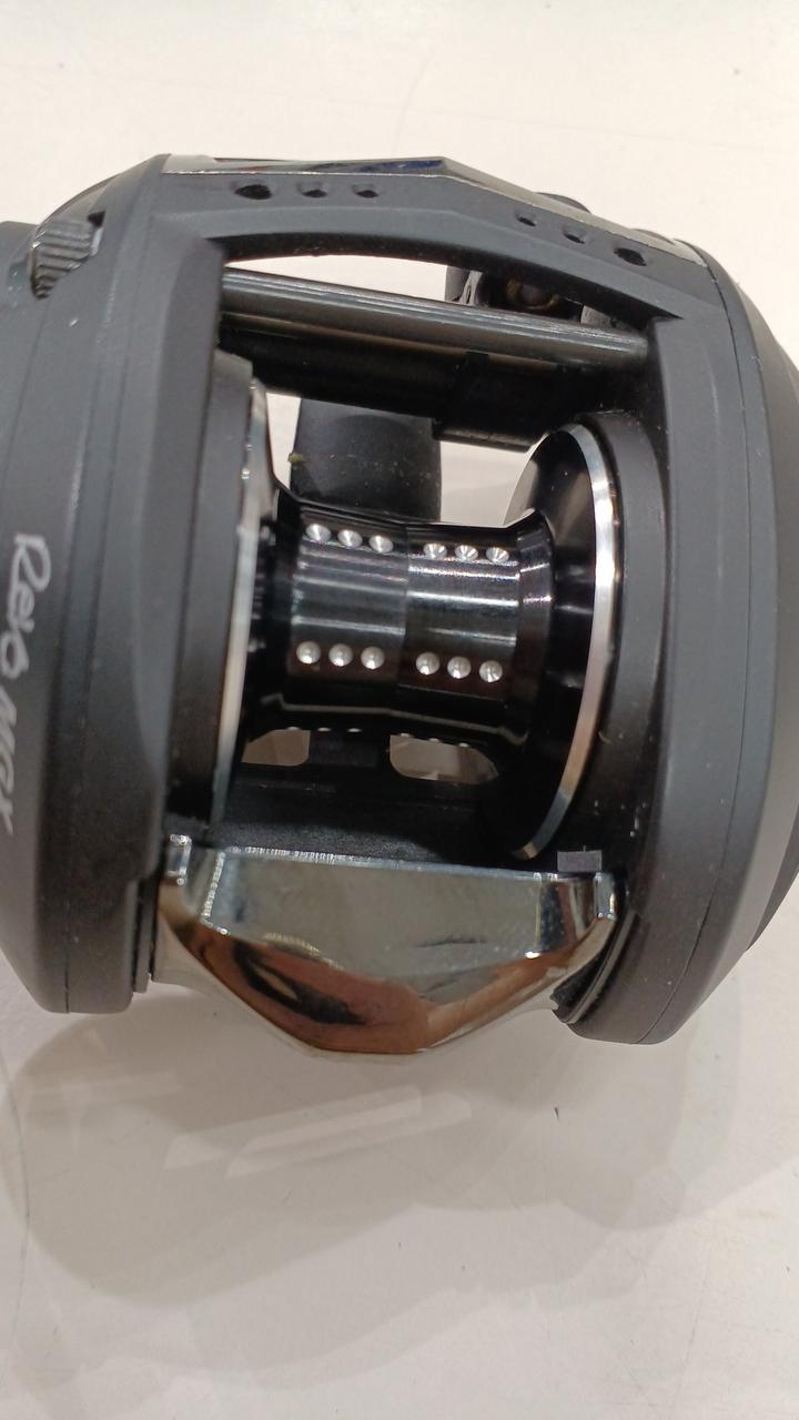 ABUGARCIA Baitcasting Reel REVO MGX-L