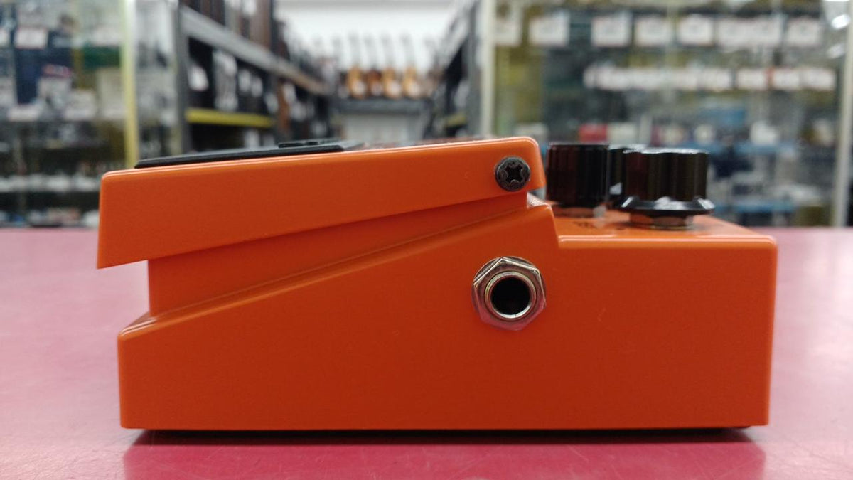 BOSS Distortion DS-1 - Banzai Thrifting | BanzaiHobby