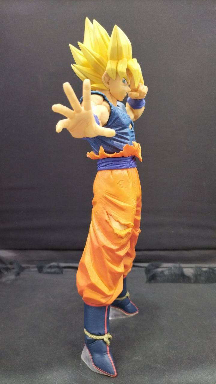 BANDAI Ichiban Kuji Dragon Ball Clash! Battle for the Universe Prize D: Son Goku