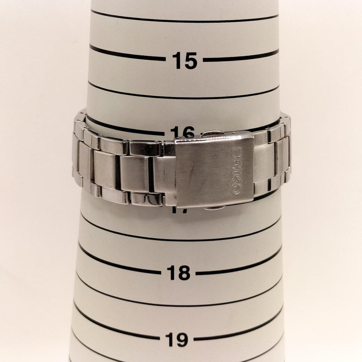 SEIKO Wristwatch Solar V145-0CA0