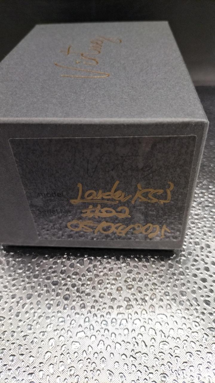 VIRTUES Effects pedal: LANDER CULT LIMITED ISS.3