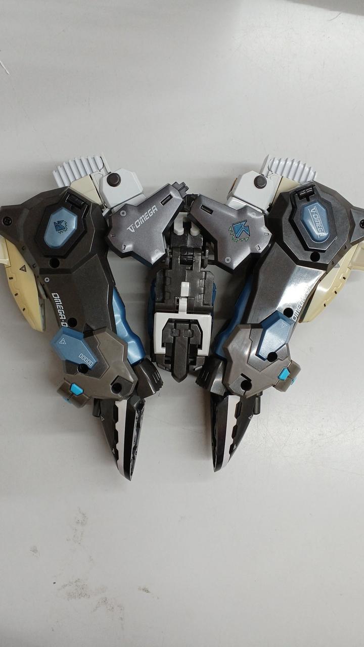 BANDAI DX Chogokin Genesis Aquarion GE-01 Aggressive Type Aquarion - Banzai Thrifting | BanzaiHobby