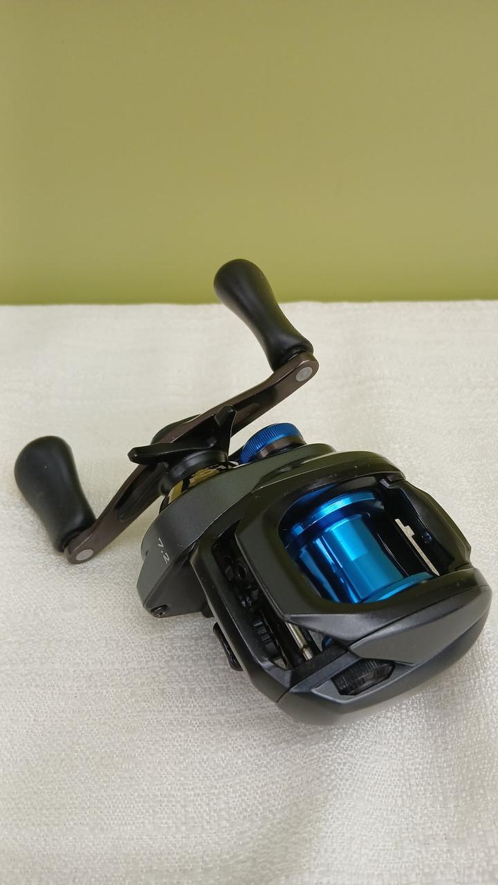 SHIMANO Baitcasting Reel 20SLX DC 70HG