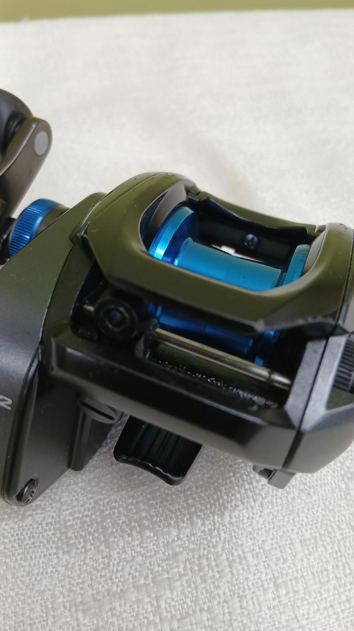 SHIMANO Baitcasting Reel 20SLX DC 70HG