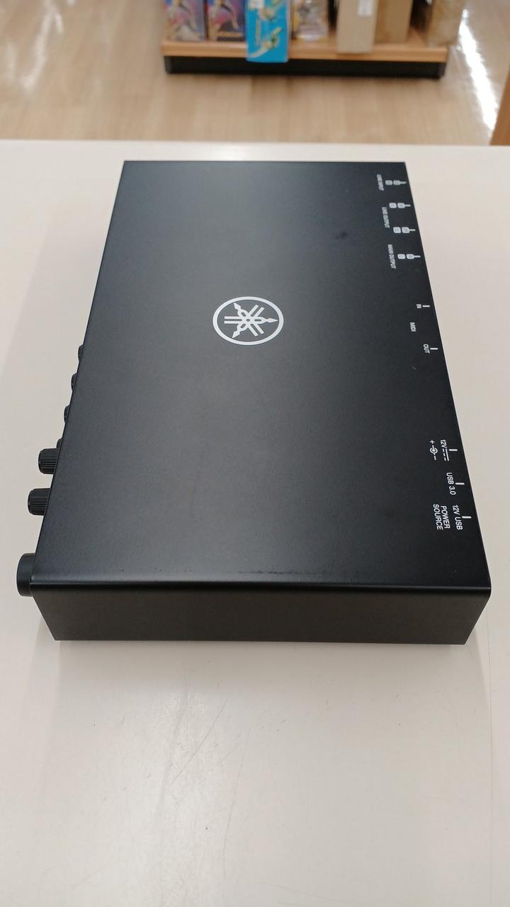 YAMAHA Audio Interface: URX44C