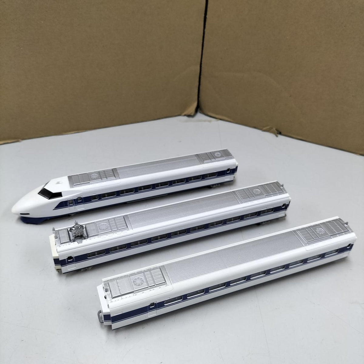 Tomix 100 Series Tokaido & Sanyo Shinkansen 7-Car Set Vehicle Only