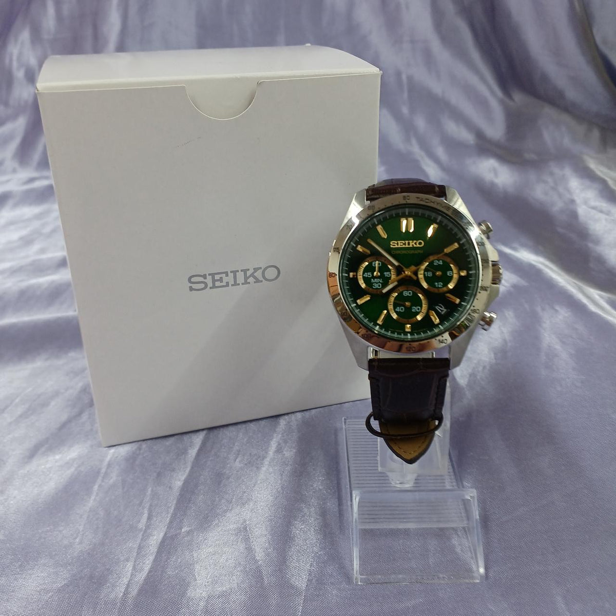 SEIKO Quartz Chronograph 8T63-00D0