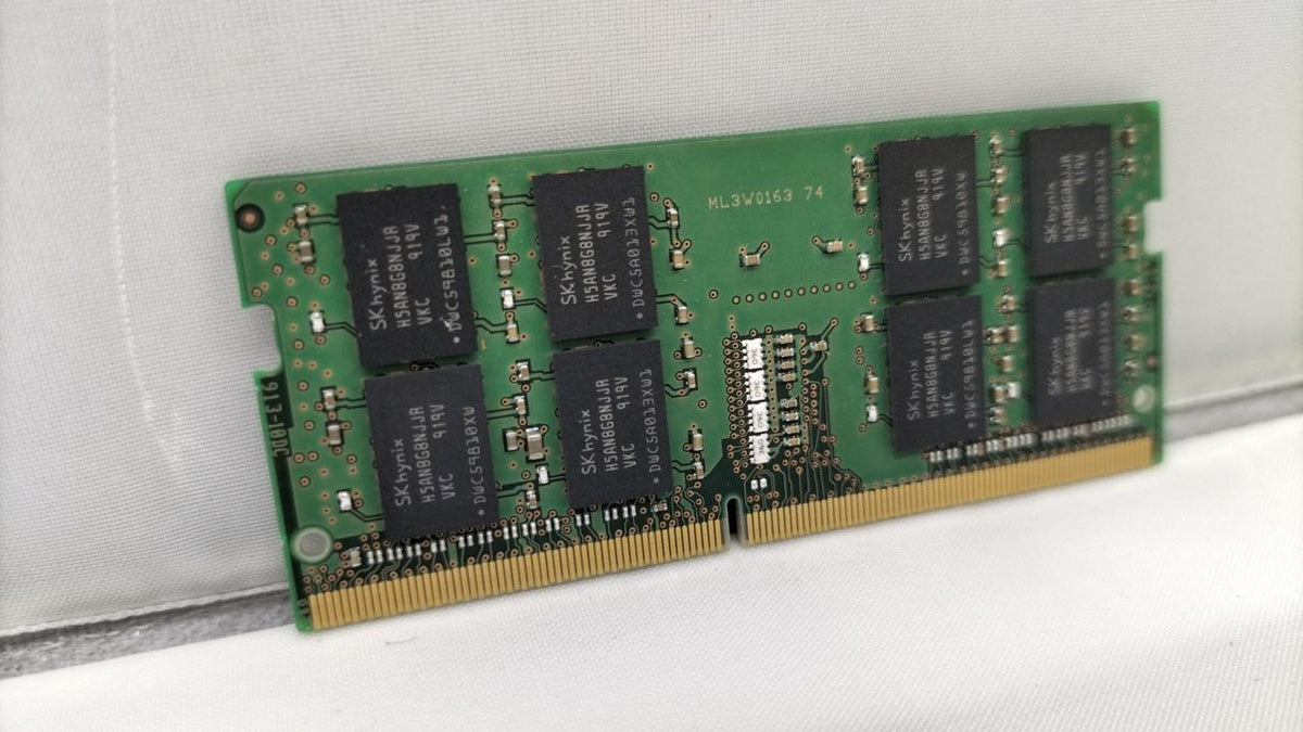 SK HYNIX DDR4 Memory HMA82GS6JJR8N-VK