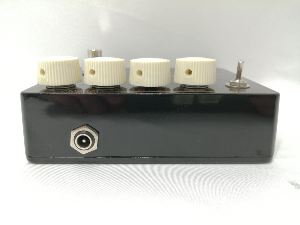 VIVIE Effects pedal: MINERVA